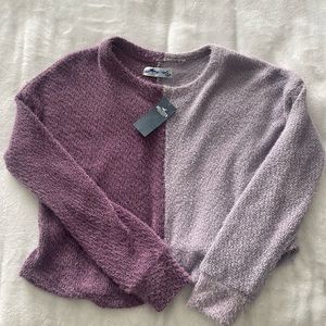 Super cute Hollister sweater